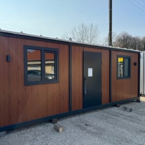 Eladó újszerű állapotú 6,5 m x 3 m mobilház – 2 szobás, kulcsrakész kivitel
